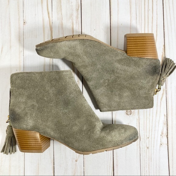 Kenneth Cole Reaction Taupe Suede Tassel Booties 6.5 - Picture 10 of 11